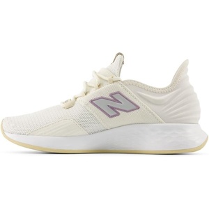 New Balance Women’s Fresh Foam Roav Running Shoe(Sea Salt/Linen)