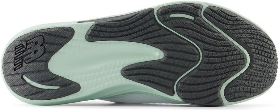 image:imageNew Balance Womens DynaSoft Nergize Sport V2 Cross TrainerWhiteSilver MetalicClay Ash