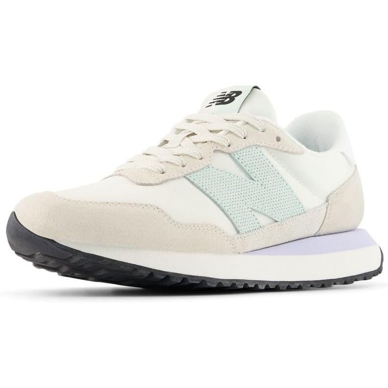 image:imageNew Balance Womens 237 SneakerBeigeSea Salt