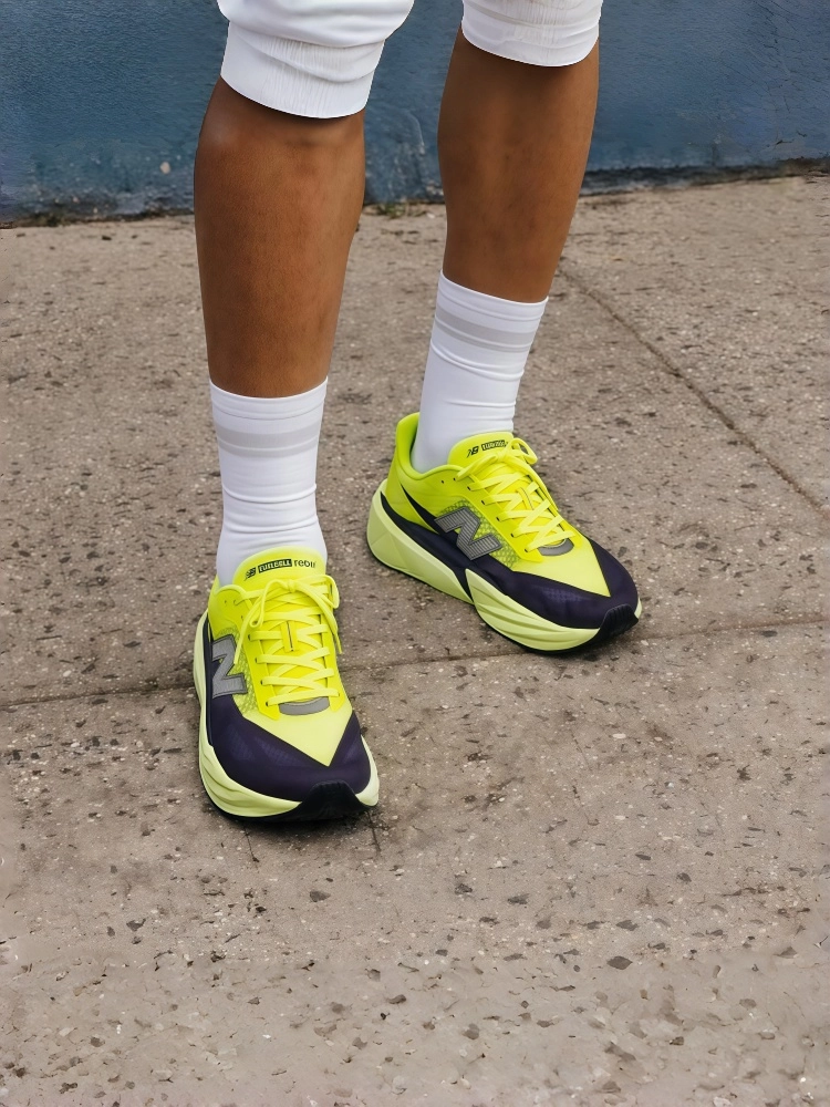 BALANCE comfortable running shoes and LifestyleSneakers