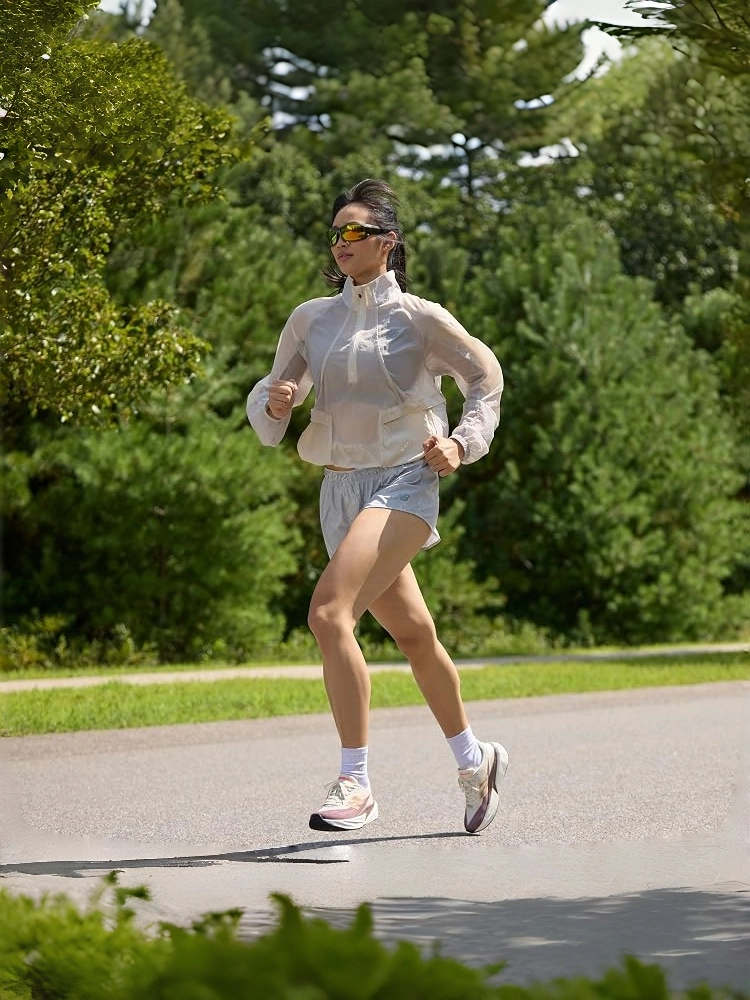 BALANCE comfortable running shoes and LifestyleSneakers