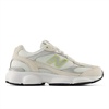 New Balance Womens 603(White/Fennel Seed)