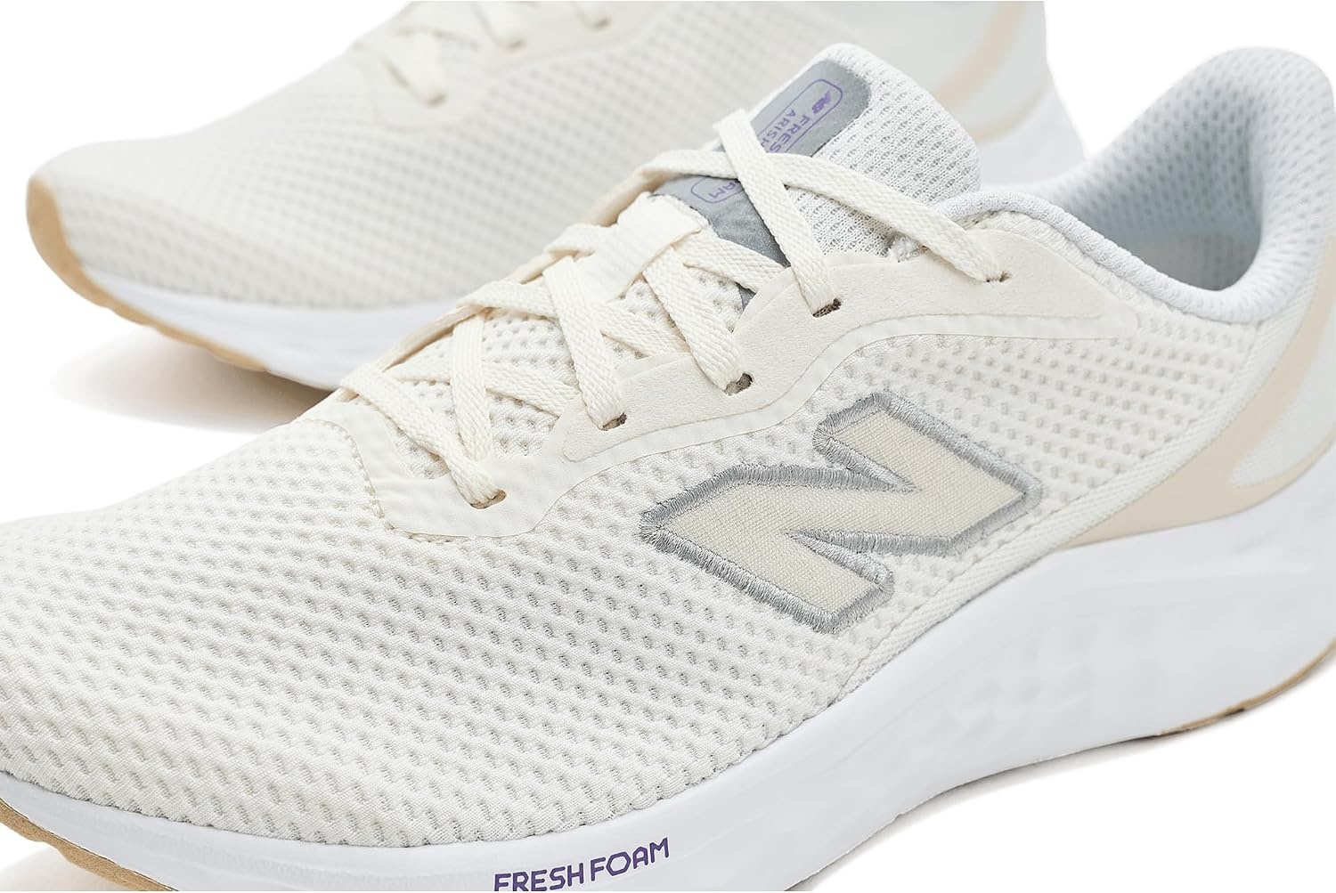 image:imageNew Balance Womens Fresh Foam Arishi v4 Running Shoe Sea SaltLinen 95